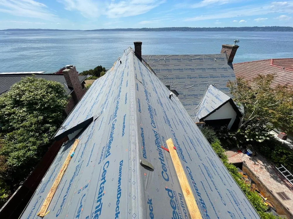 Slide of Oasis Construction Group