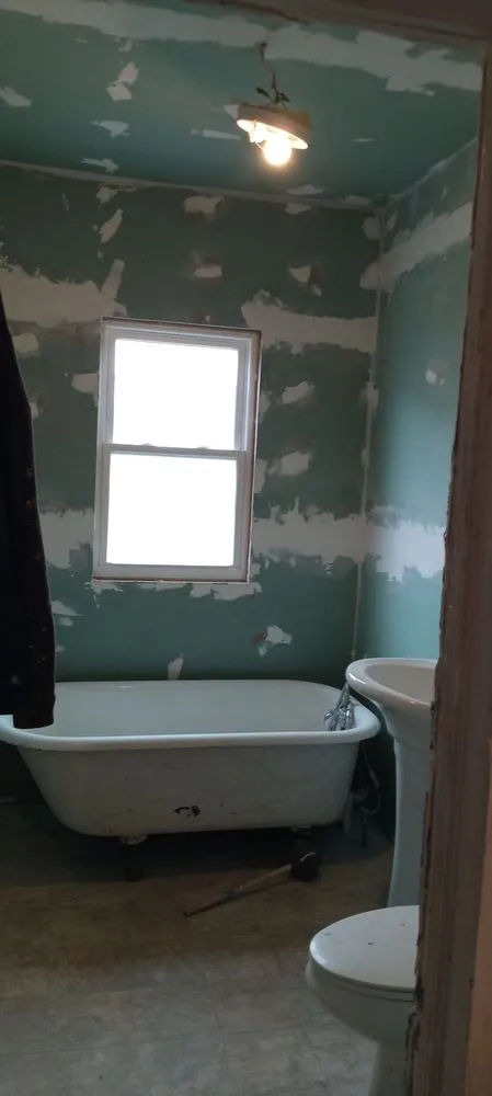 Slide of Oasis Handyman services