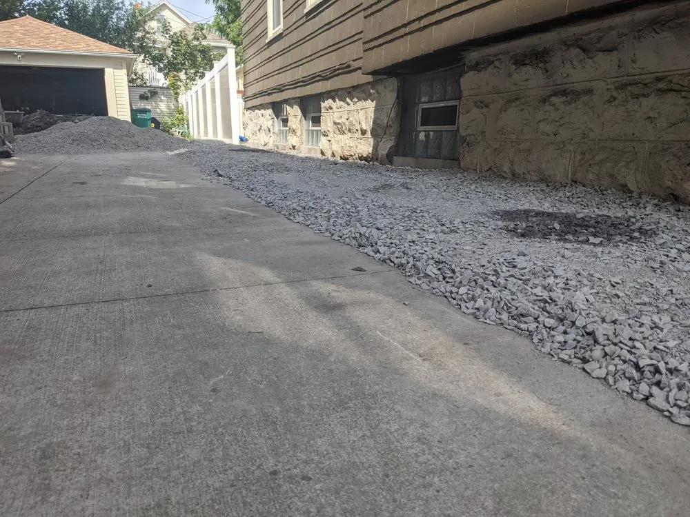 Slide of Oasis Handyman services