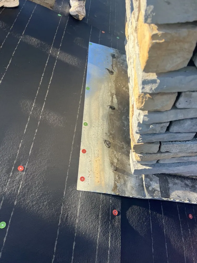 Slide of Obie's Roofing