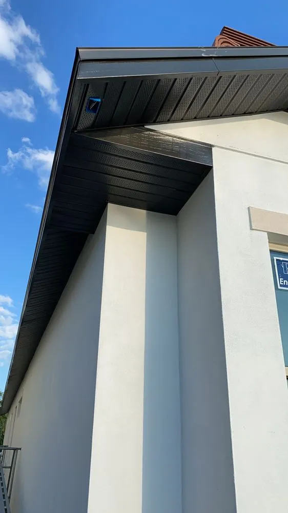 Slide of Octopus Soffit and Fascia