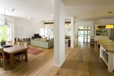 Slide of Oded Tapiro Handyman