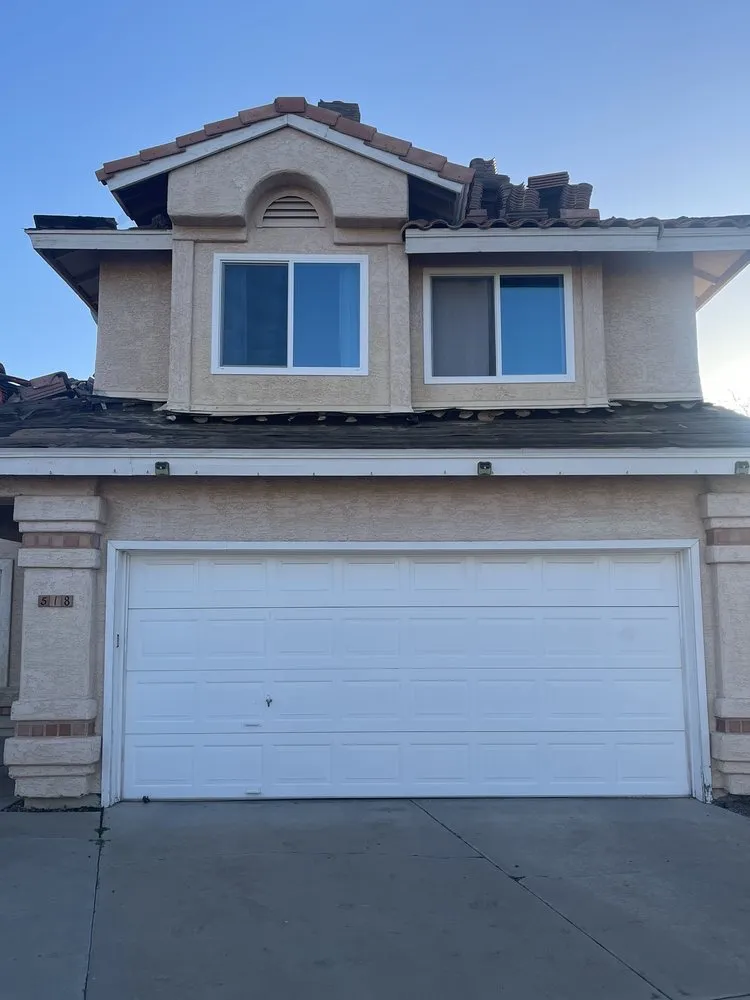 Slide of Off The Roof Roofing