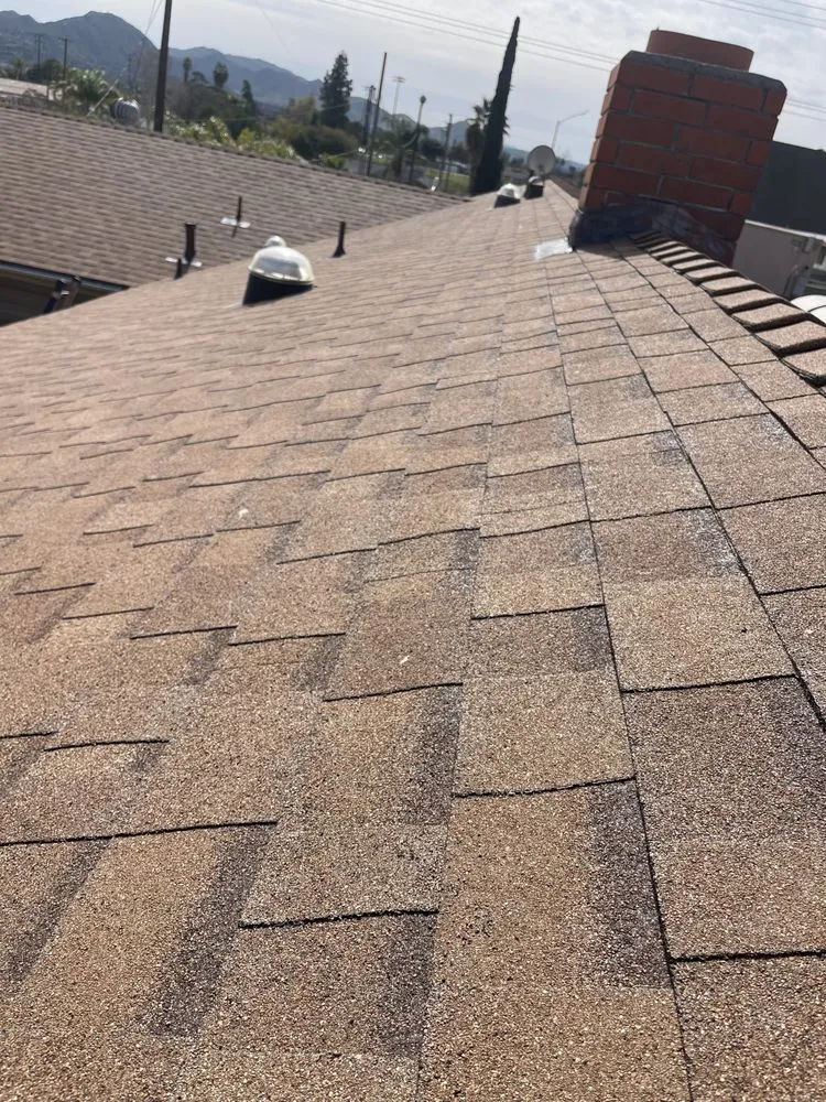 Slide of Off The Roof Roofing