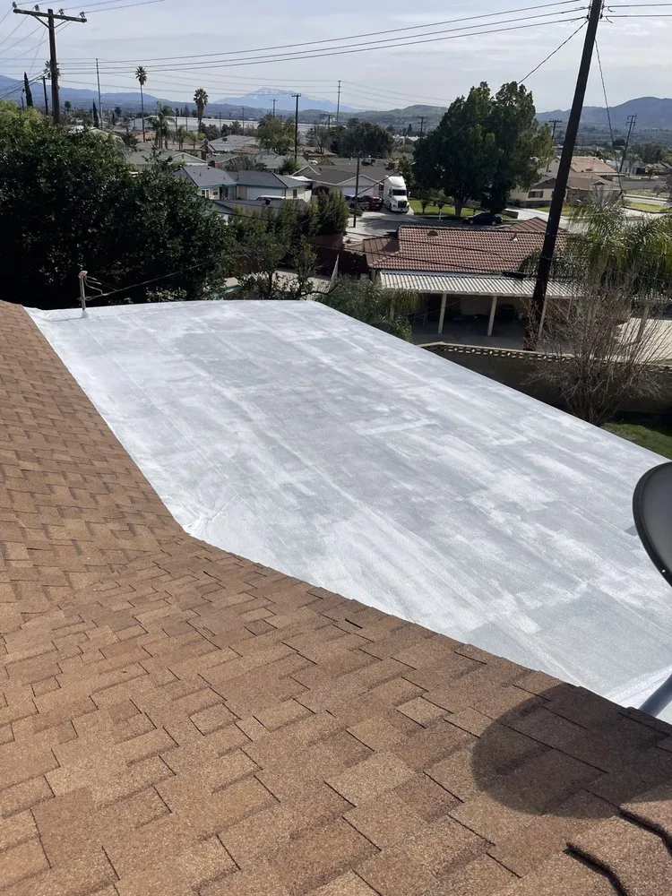 Slide of Off The Roof Roofing