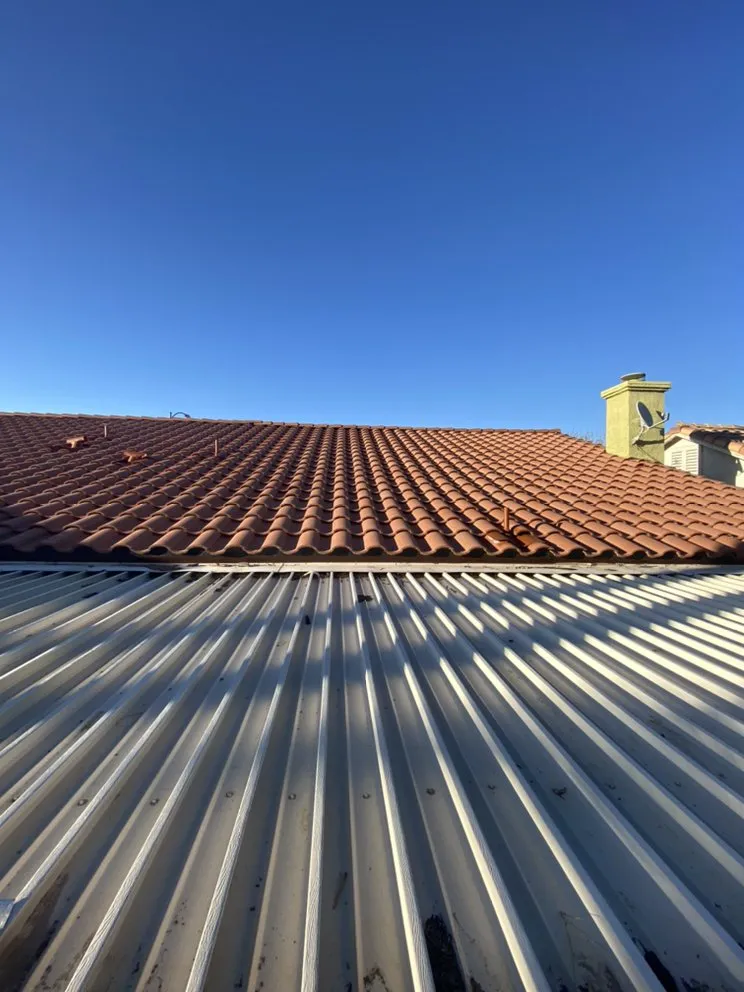 Slide of Ohana Roofing