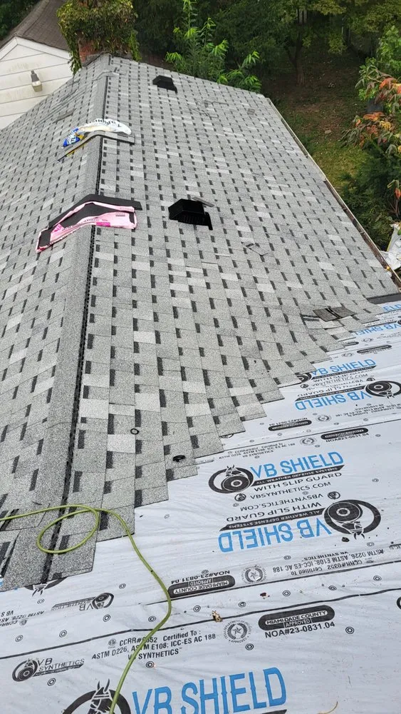Emergency roof replacement experts serving Ramsey, IL - O&L Roofing