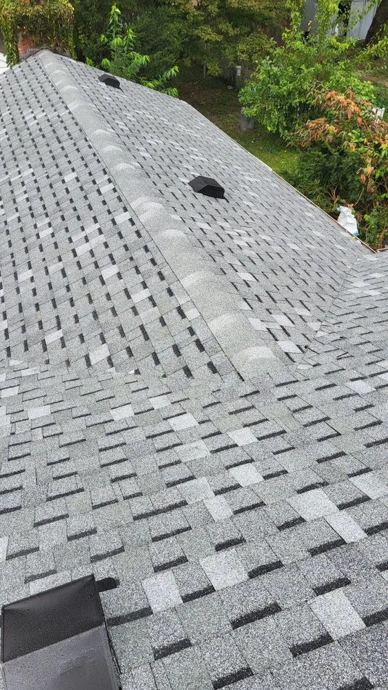 Emergency roof repair experts serving Ramsey, IL - O&L Roofing