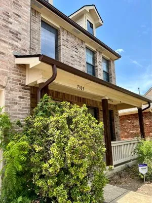 Old Pro Roofing Logo