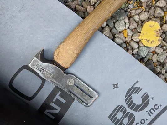 Old Town Roofer Logo