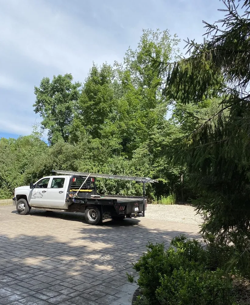 Expert roof repair in Smithfield, KY by Oldham County Roofing
