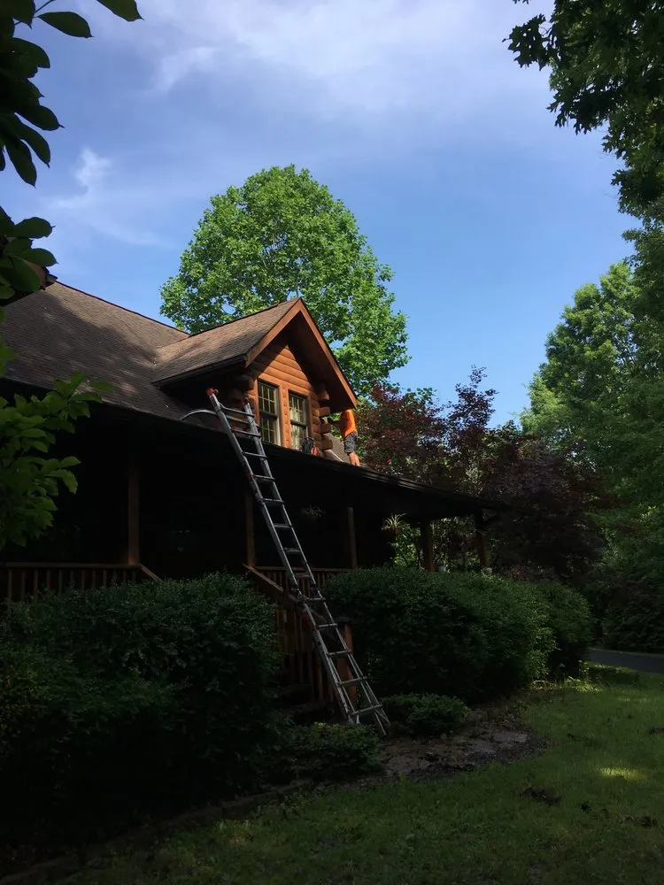 Reliable roof repair experts serving Smithfield, KY - Oldham County Roofing