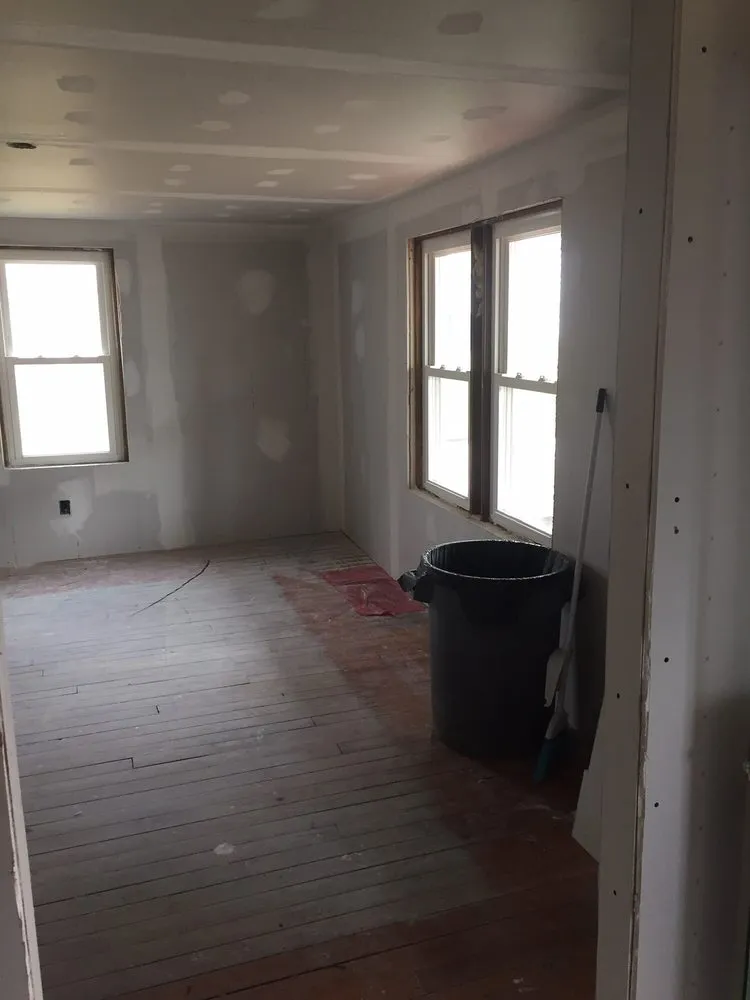 Slide of O'Linchy Construction Services LLC - New Castle