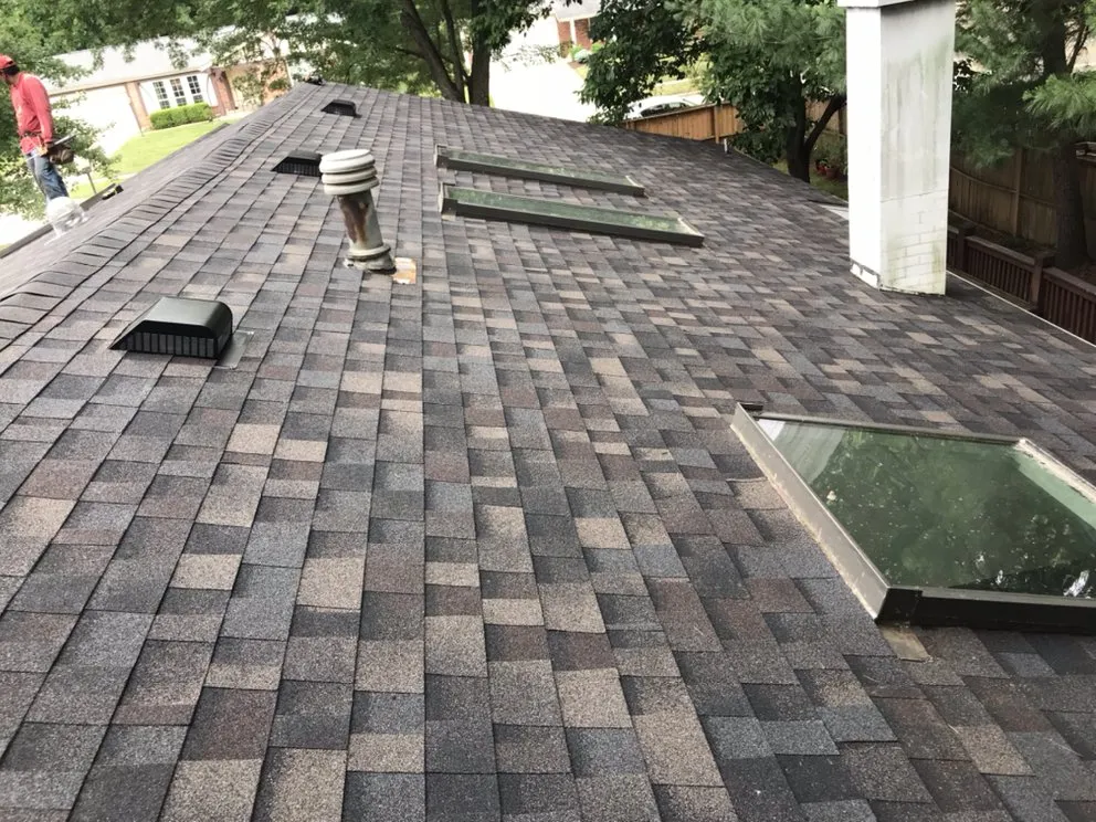 Licensed roof repair experts serving Ofallon, MO - Oliver Roofing & Siding