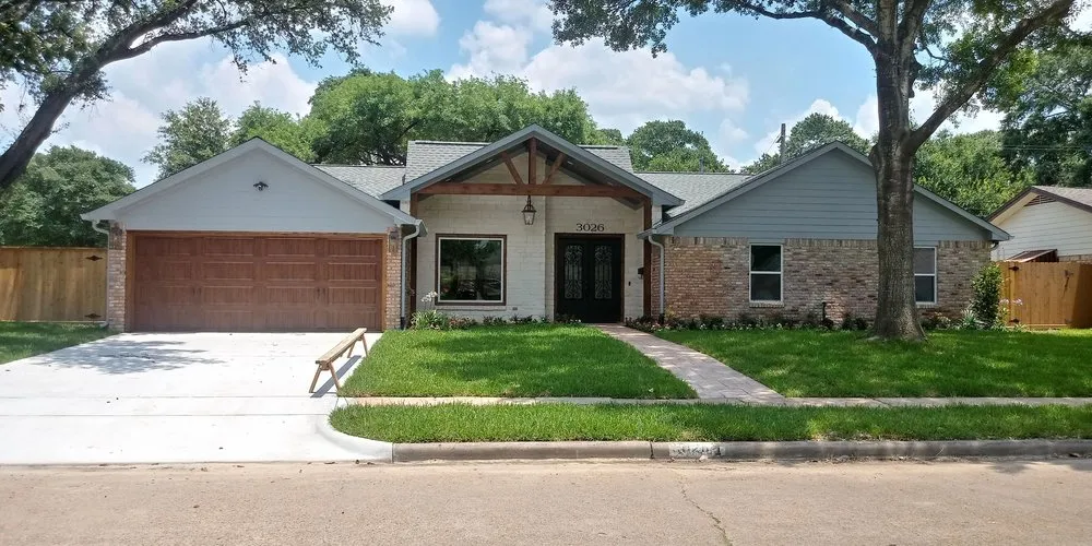 Slide of Olivo Remodeling