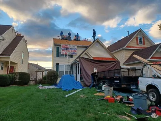 Omega Contracting Logo