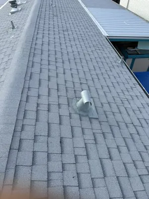 On Edge Roofing Logo