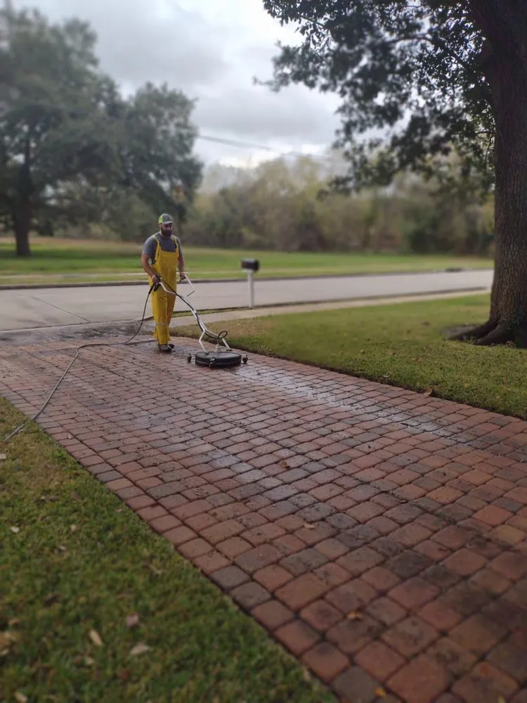 Slide of On Par Property Services