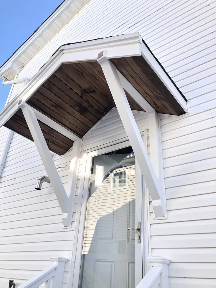 Slide of On The Island Contracting