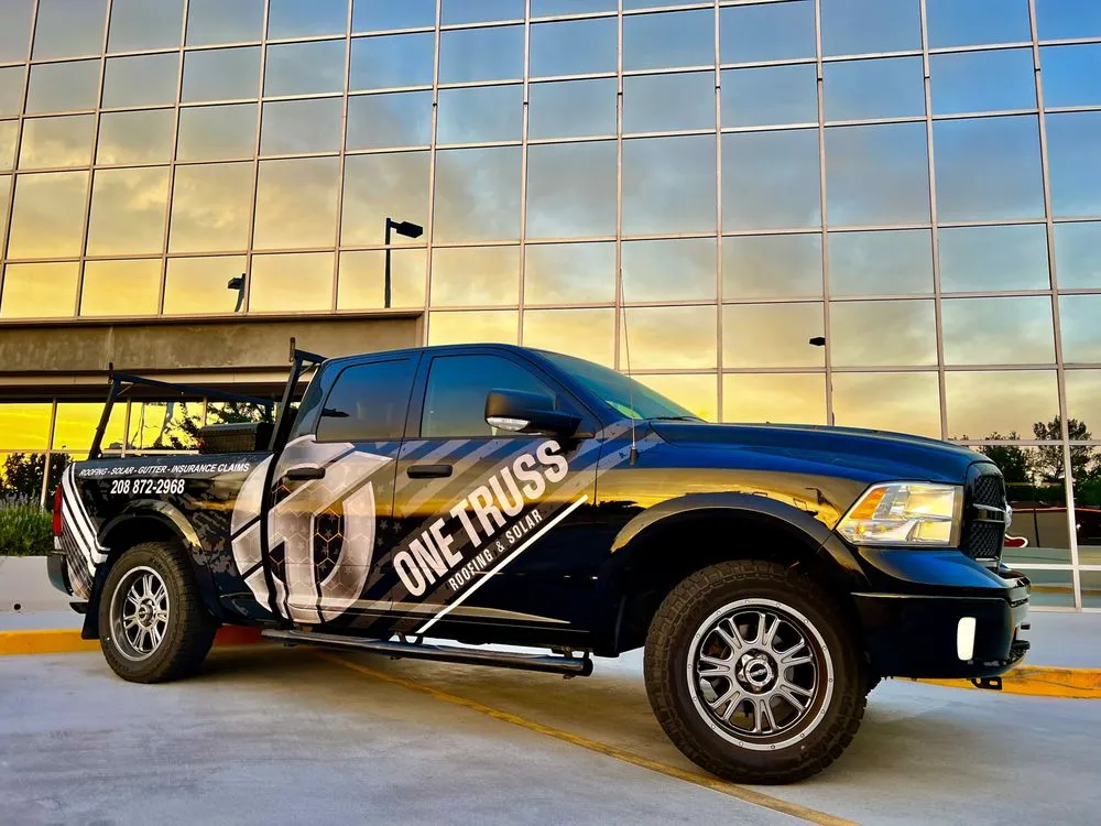 Slide of One Truss Roofing & Solar