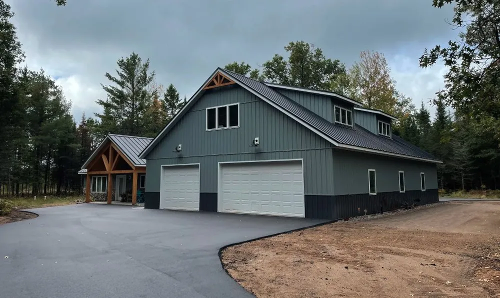 Licensed residential roofing service in Lake Tomahawk, WI - Oneida Roof & Chimney