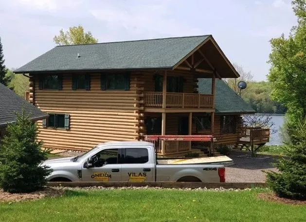 Expert shingle roofing service in Lake Tomahawk, WI - Oneida Roof & Chimney