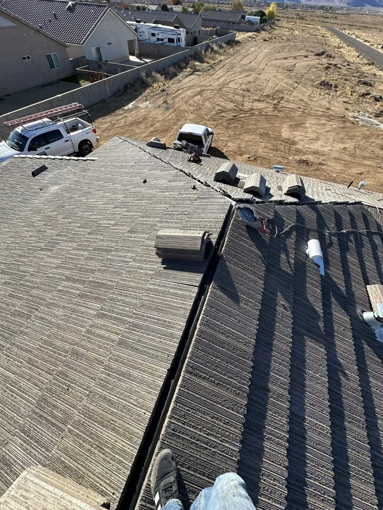 Slide of Onnit Roofing