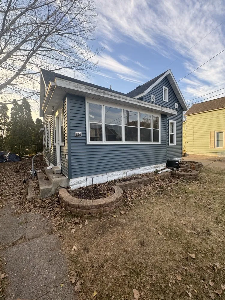 Slide of Onsite Contractors