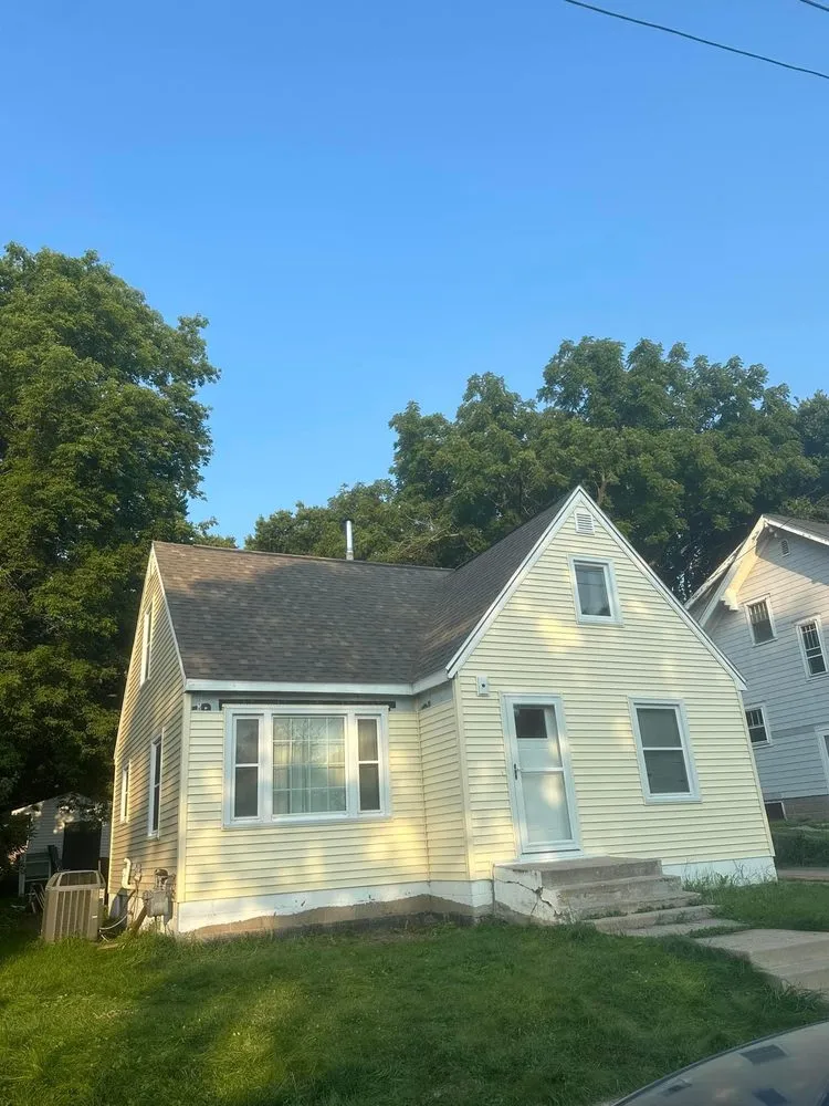 Slide of Onsite Contractors