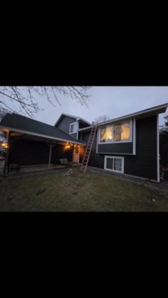 Slide of Onsite Contractors