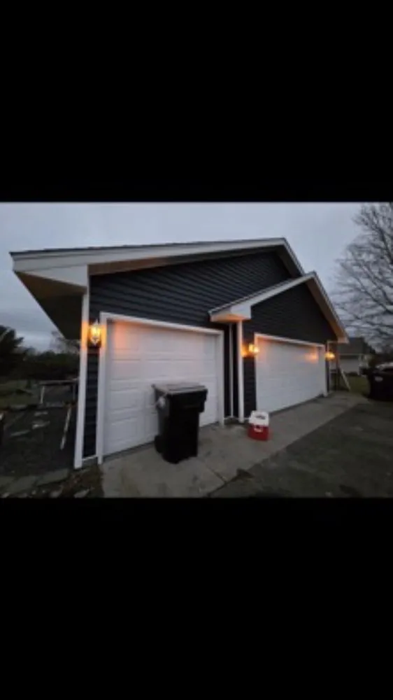 Slide of Onsite Contractors