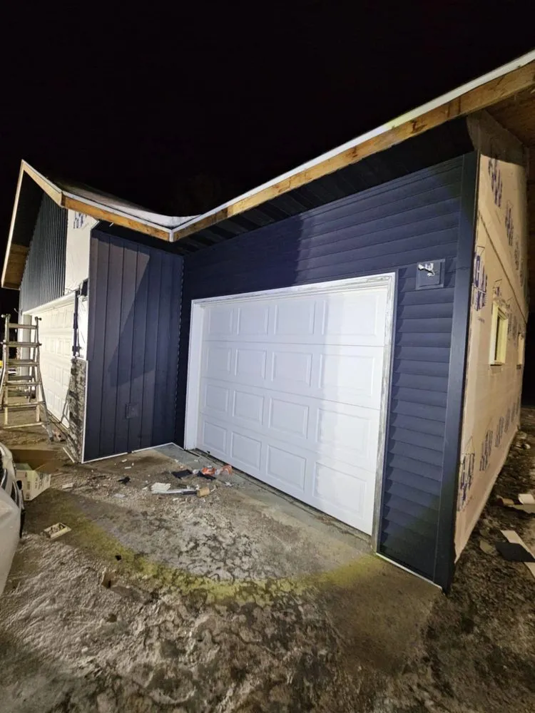 Slide of Onsite Contractors