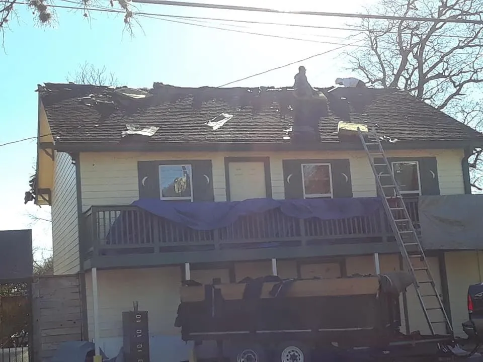 Slide of Onyx Roofing