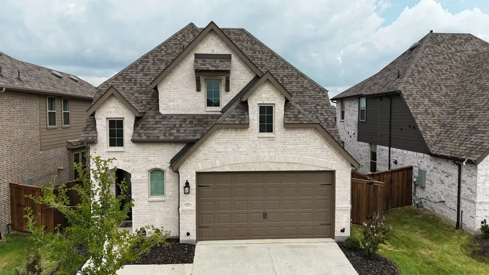 Slide of Onyx Storm Roofing