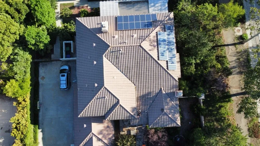 Slide of Optimum Roofing