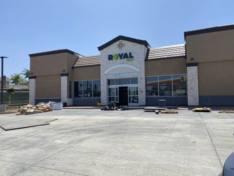 Slide of Orange Coast Window Spa