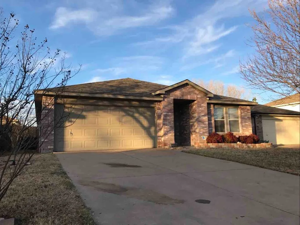 Slide of Orange Elephant Roofing & Construction