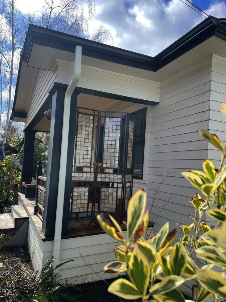 Slide of Oregon Exterior Experts