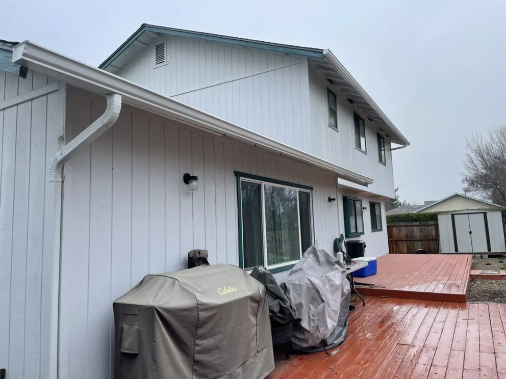 Slide of Oregon Gutter and Roof