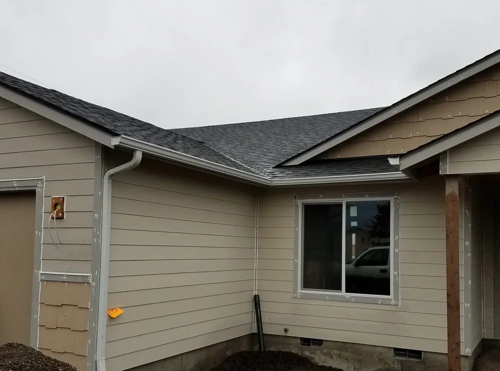 Slide of Oregon Gutter and Roof