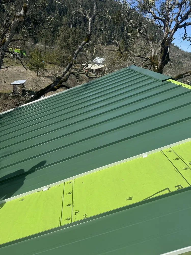 Slide of Oregon Gutter and Roof