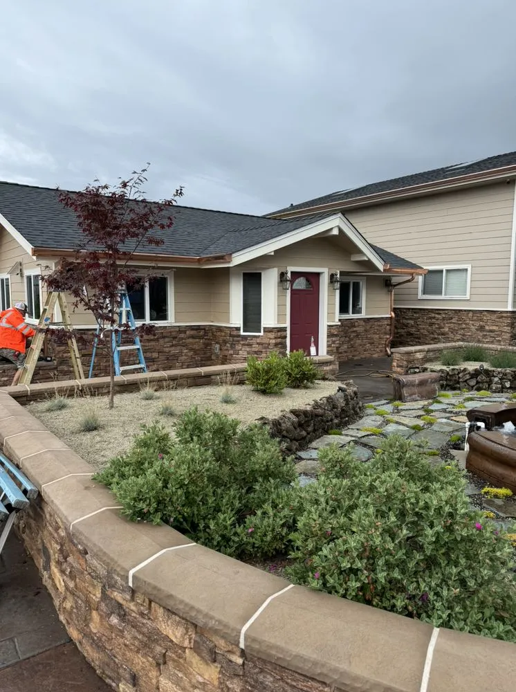 Slide of Oregon Gutter and Roof