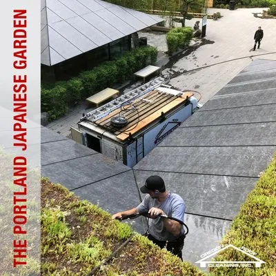 Oregon Roof Cleaning Logo