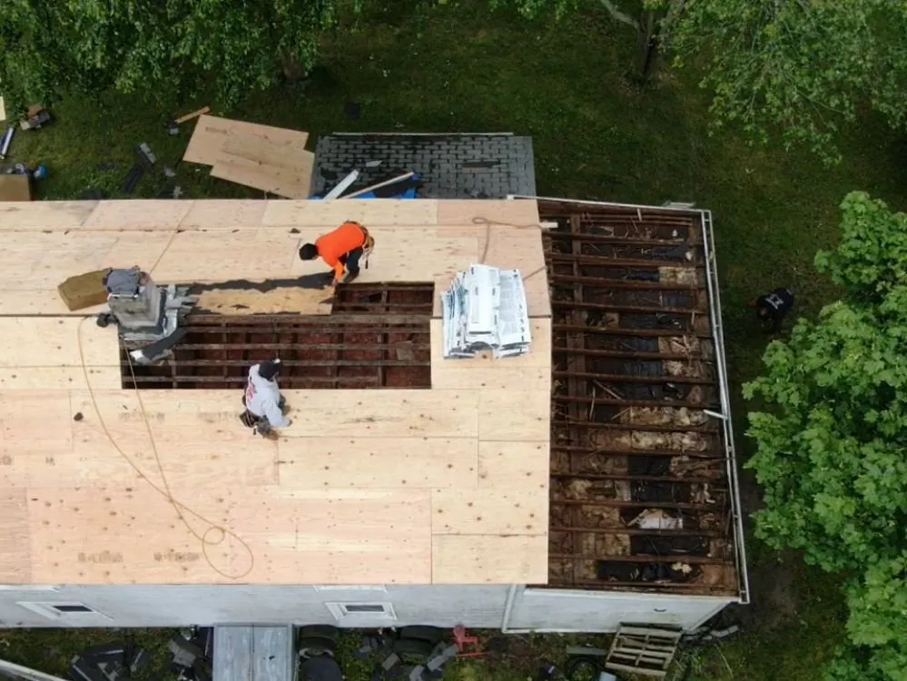 Slide of Orellanas Roofing