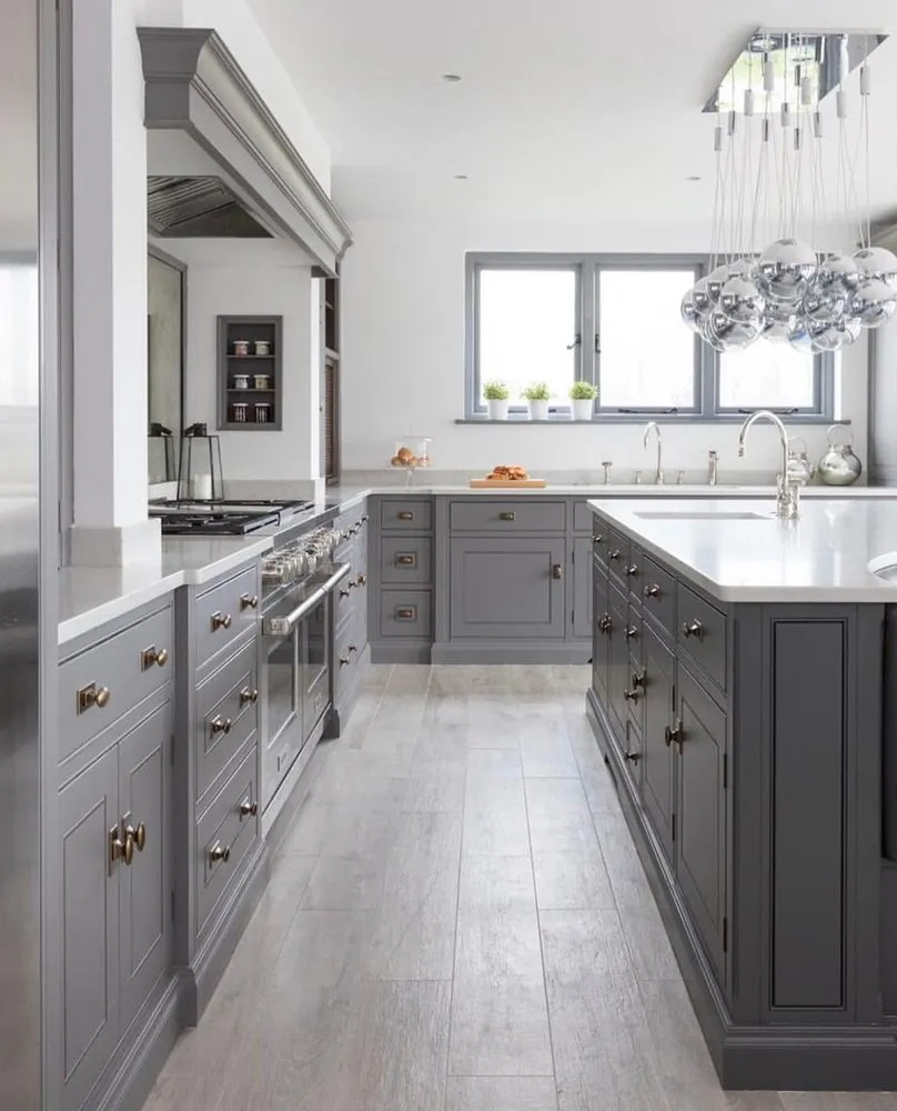 Slide of Oria Builders