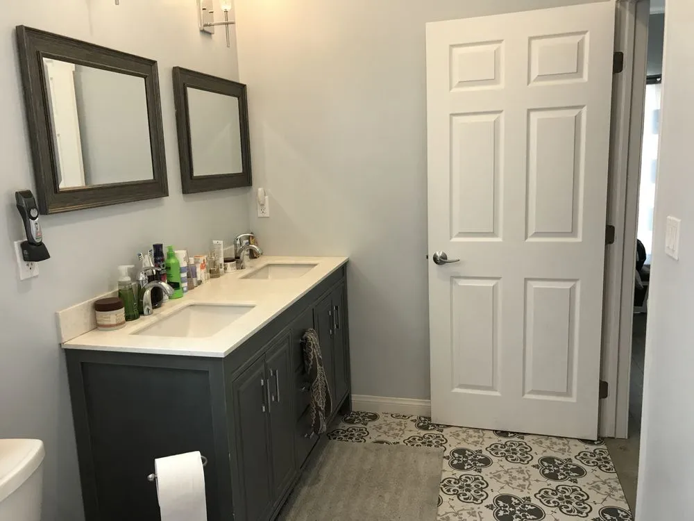 Slide of Oria Builders