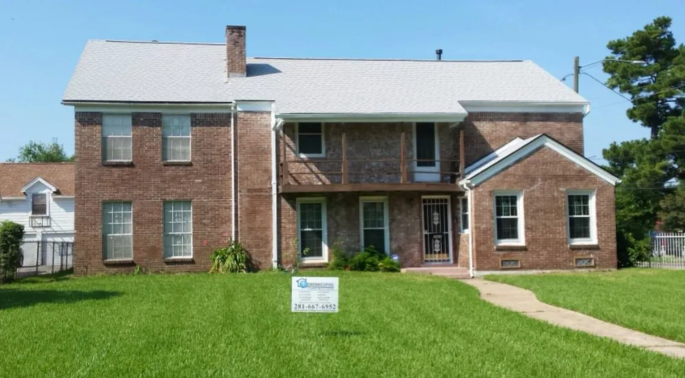 Slide of Orion Roofing & Construction