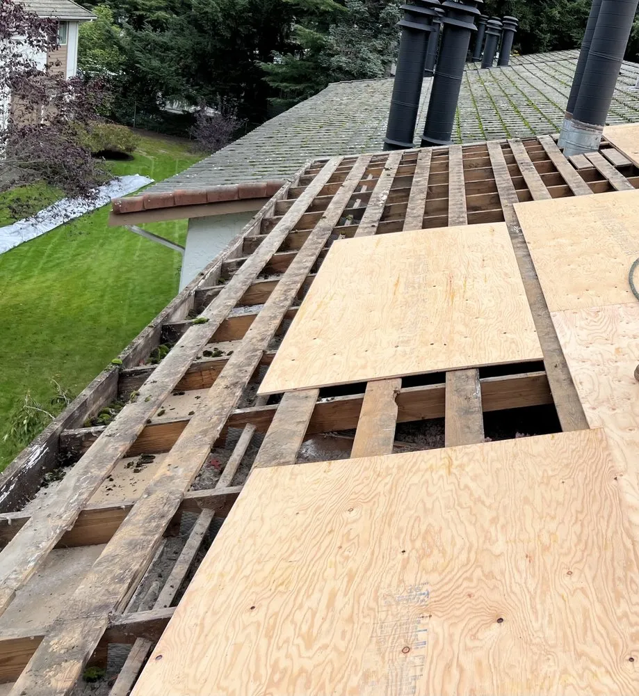 Slide of Orlando's Pro Roofing