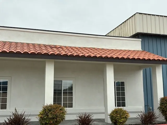 Slide of Orozco Roofing