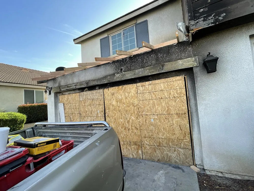 Slide of Oscar Roofing  services